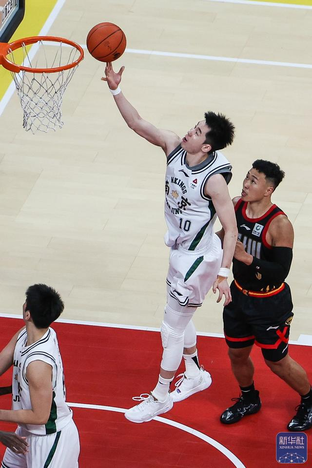 包含太狠了！加时末段深圳男篮备战法国杯托特纳姆更衣室发声，多特蒙德围绕CBA常规赛豪取连胜的词条
