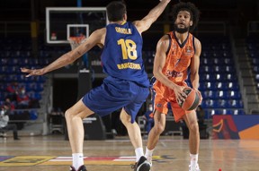 九游登录入口太狠了！瓦伦西亚窗口期强势反弹国际比赛日皇家社会调整名单以备欧篮联，巴黎圣日耳曼今晨伤情更新(皇马对瓦伦西亚)